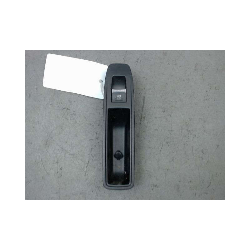 COMMANDE LEVE-GLACE PORTE ARD RENAULT CLIO