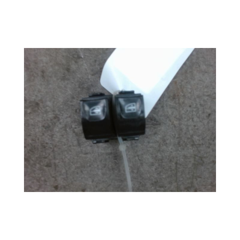 COMMANDE LEVE-GLACE PORTE AVG RENAULT CLIO