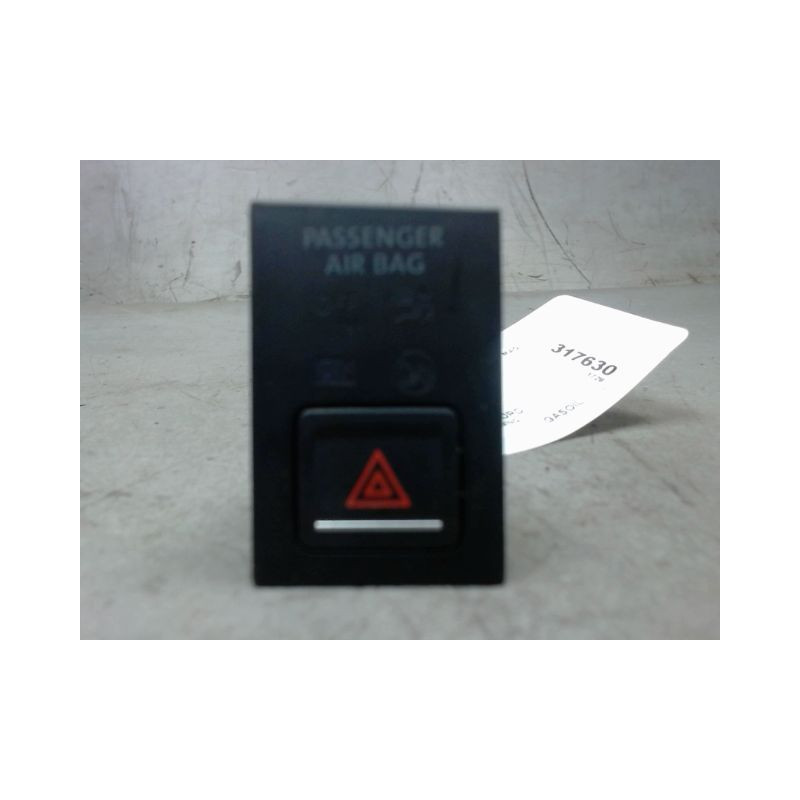 BOUTON DE WARNING VOLKSWAGEN GOLF VII