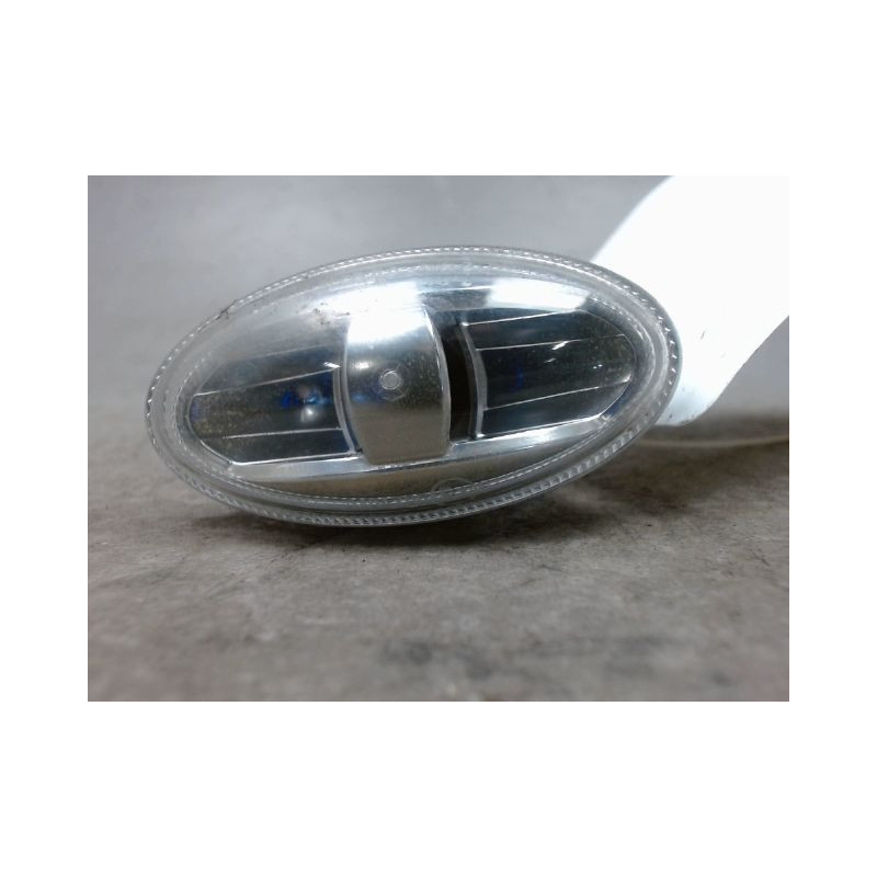 REPETITEUR AILE GAUCHE PEUGEOT 307 2005-2007