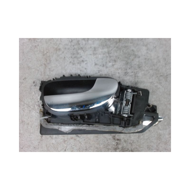 POIGNEE INTERIEURE PORTE AVANT DROIT PEUGEOT 307 2005-2007