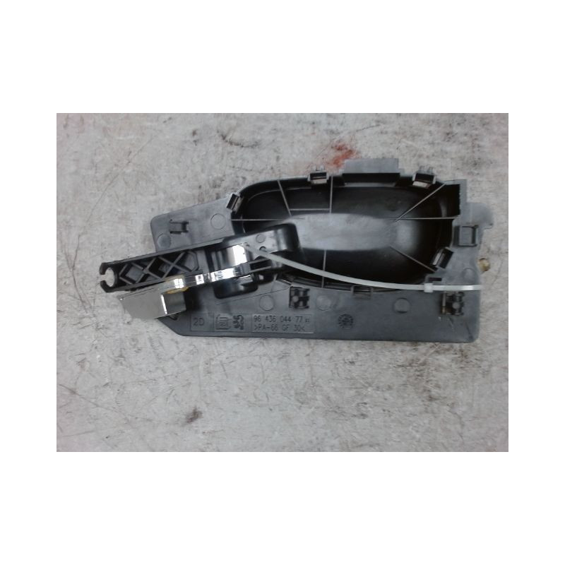 POIGNEE INTERIEURE PORTE AVANT DROIT PEUGEOT 307 2005-2007