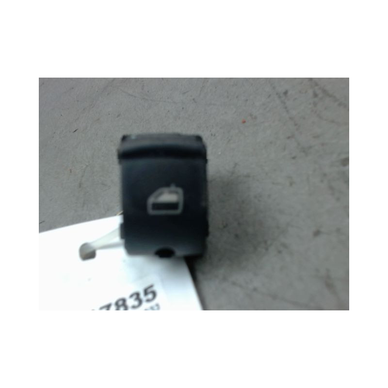 COMMANDE LEVE-GLACE PORTE ARG AUDI A3 SPORTBACK