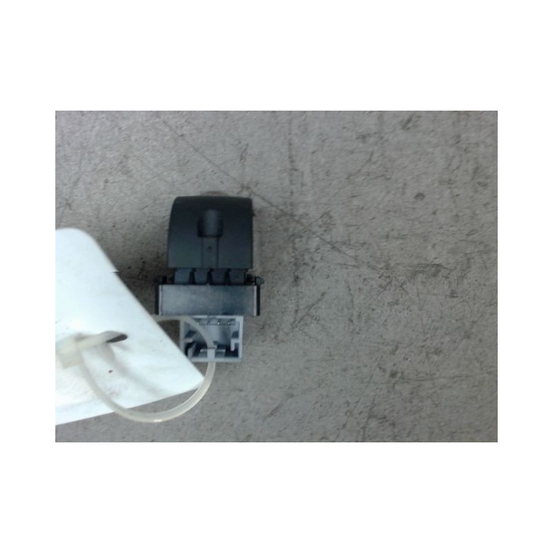 COMMANDE LEVE-GLACE PORTE ARG AUDI A3 SPORTBACK