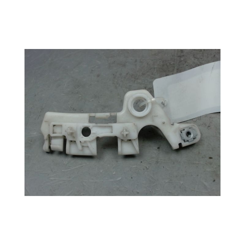 SUPPORT PARE-CHOC AVG RENAULT MEGANE