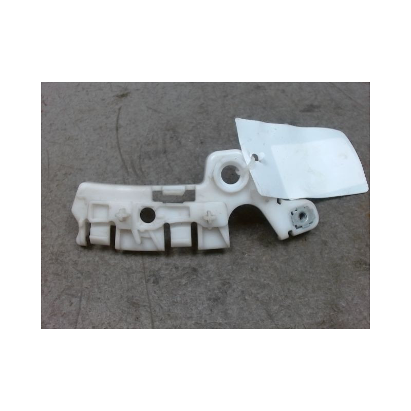 SUPPORT PARE-CHOC AVG RENAULT MEGANE