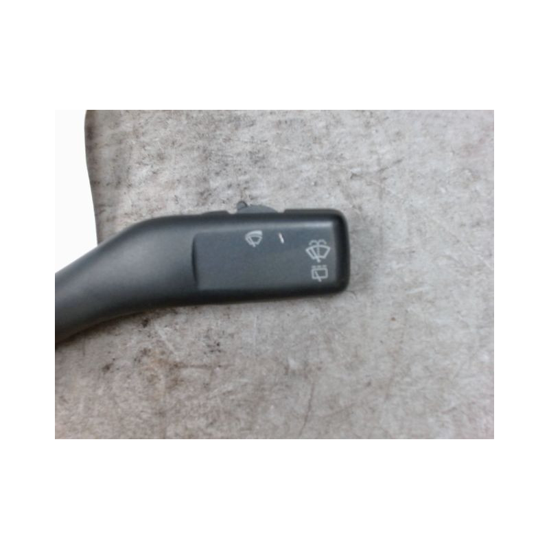 COMMANDE ESSUIE GLACE AUDI A3 2003-