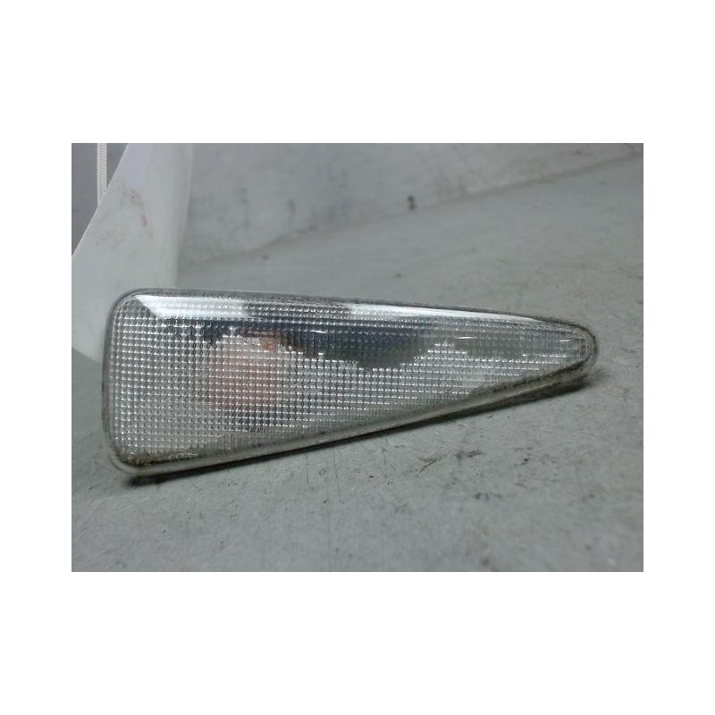 REPETITEUR AILE DROIT DACIA SANDERO 2008-