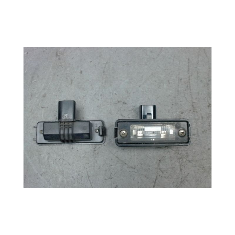 ECLAIREUR PLAQUE DE POLICE VOLKSWAGEN GOLF IV 98-2004