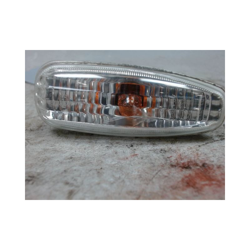 REPETITEUR AILE DROIT HYUNDAI I 30 2007-