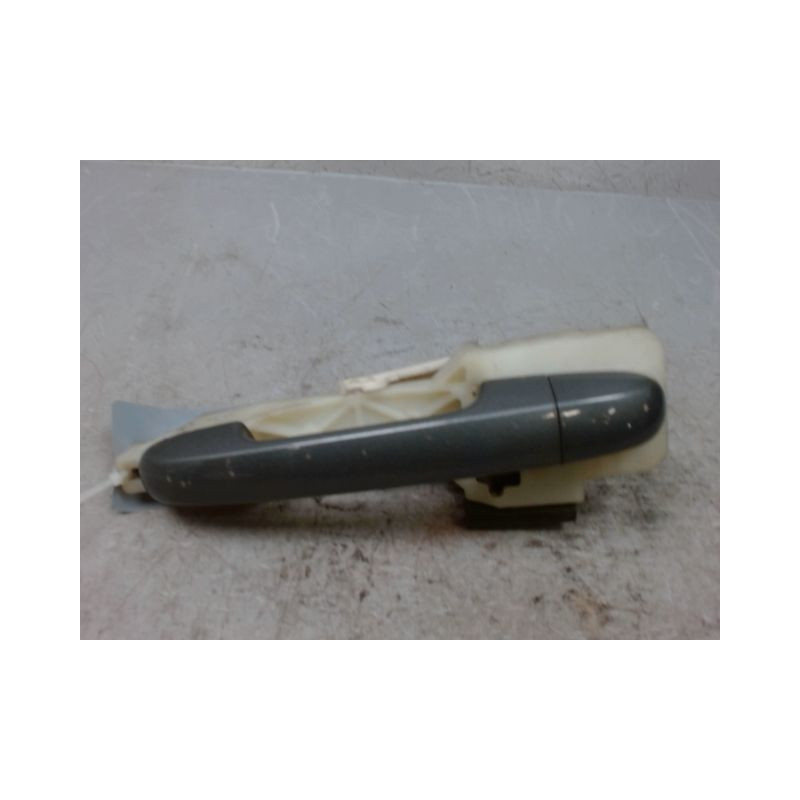 POIGNEE EXTERIEURE PORTE AVANT DROIT HYUNDAI I 30 2007-