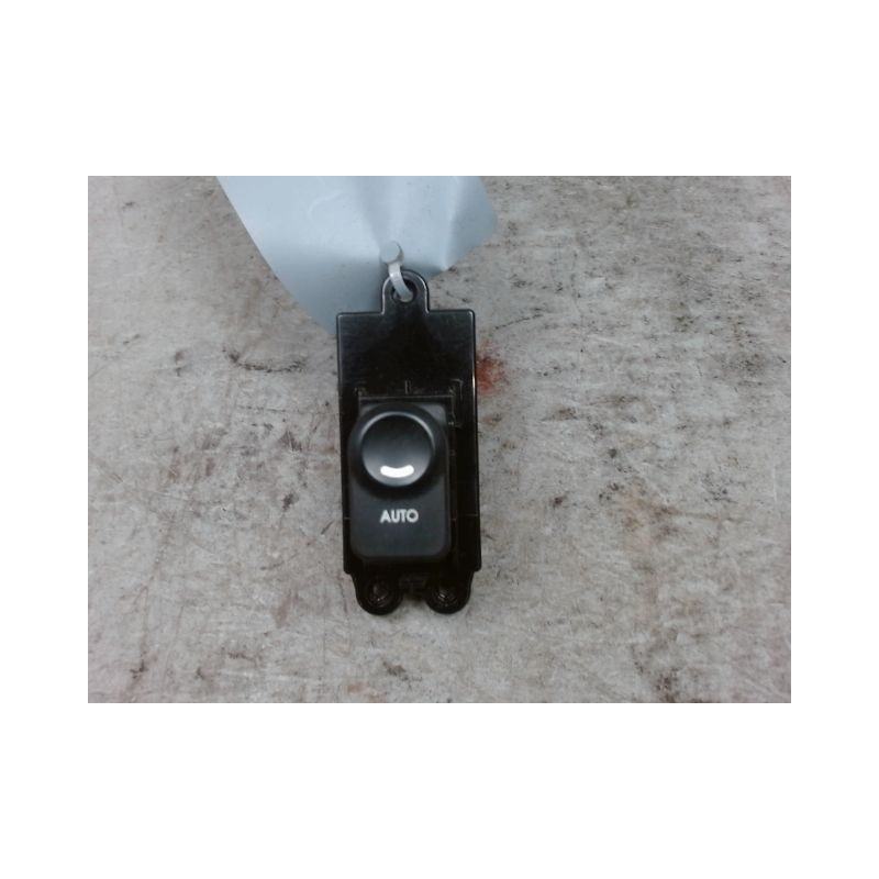 COMMANDE LEVE-GLACE PORTE ARD HYUNDAI I 30 2007-