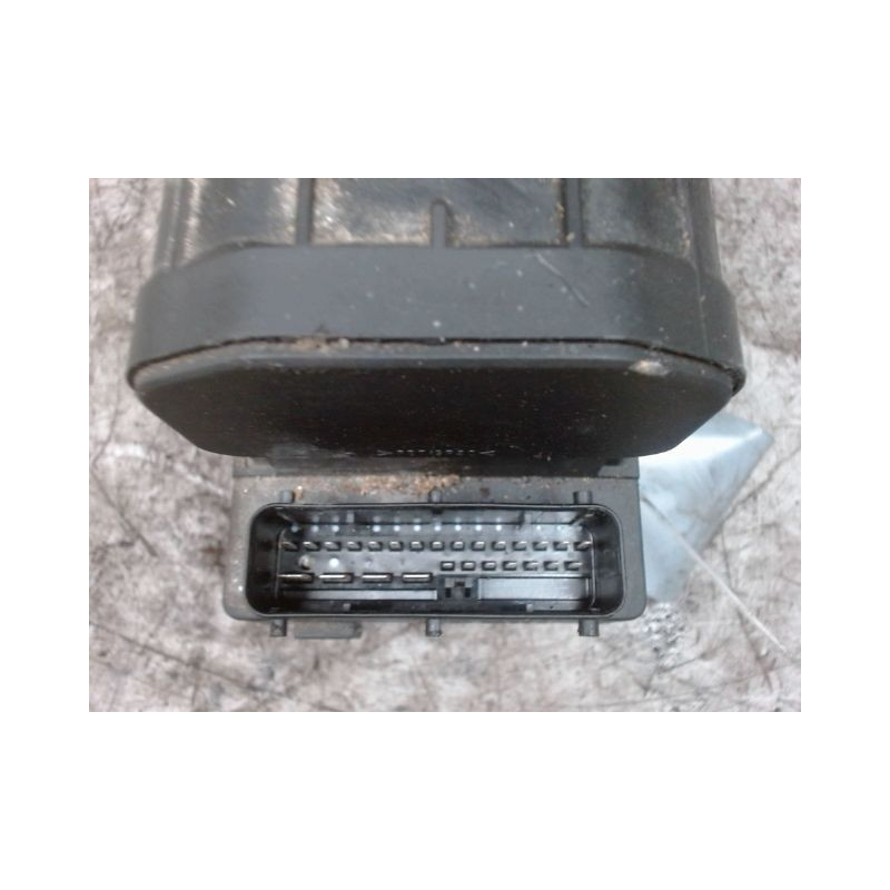 UNITE HYDRAULIQUE ABS NISSAN PRIMERA