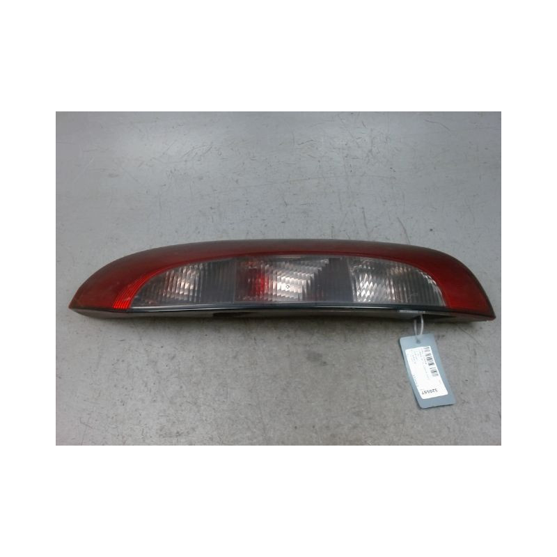 FEU DE PARE-CHOC ARRIERE DROIT OPEL CORSA 2000-8.2003