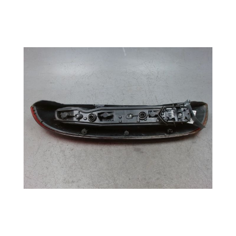 FEU DE PARE-CHOC ARRIERE DROIT OPEL CORSA 2000-8.2003