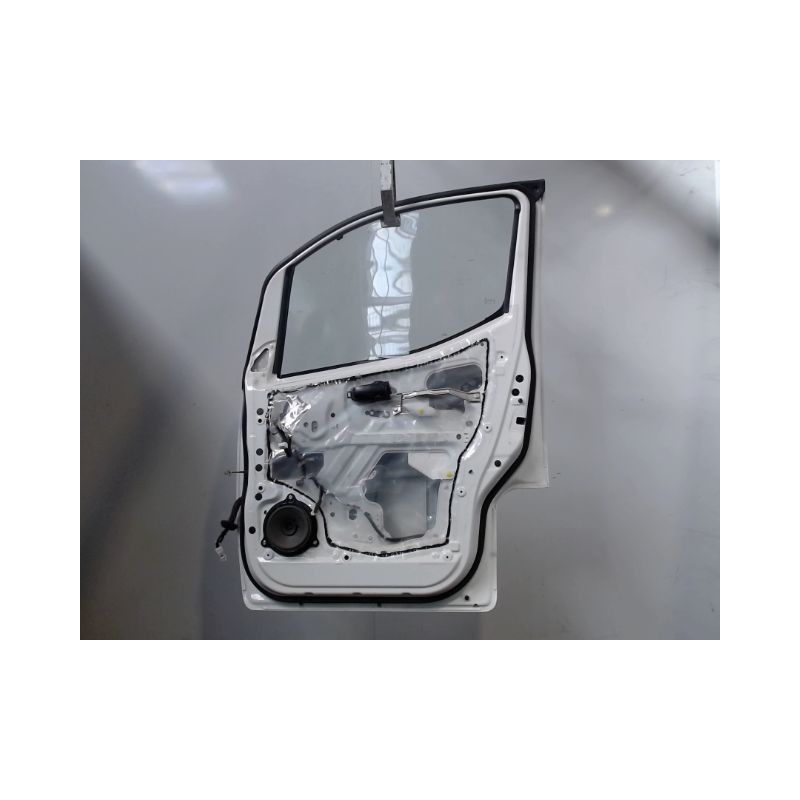 PORTE AVANT DROIT NISSAN NV200