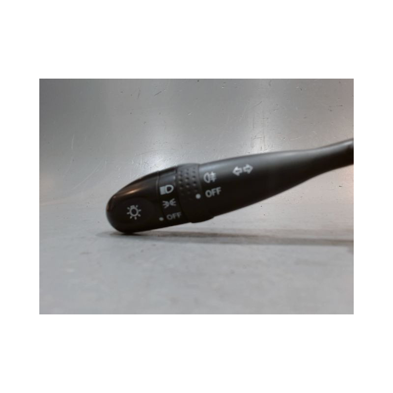 COMMANDE CLIGNOTANT SUZUKI SWIFT