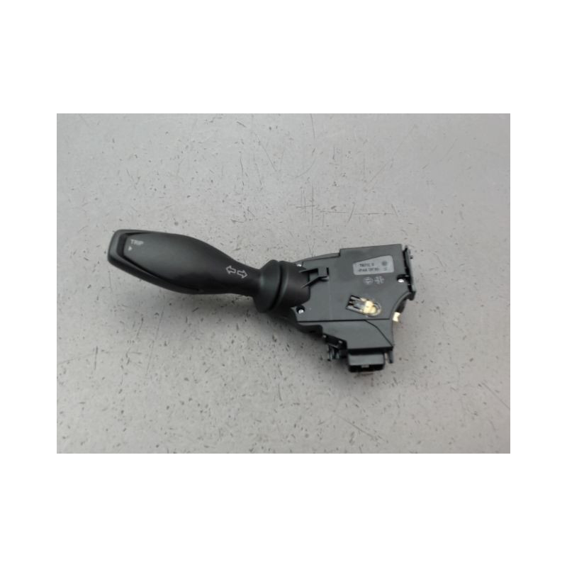 COMMANDE CLIGNOTANT FORD KA+