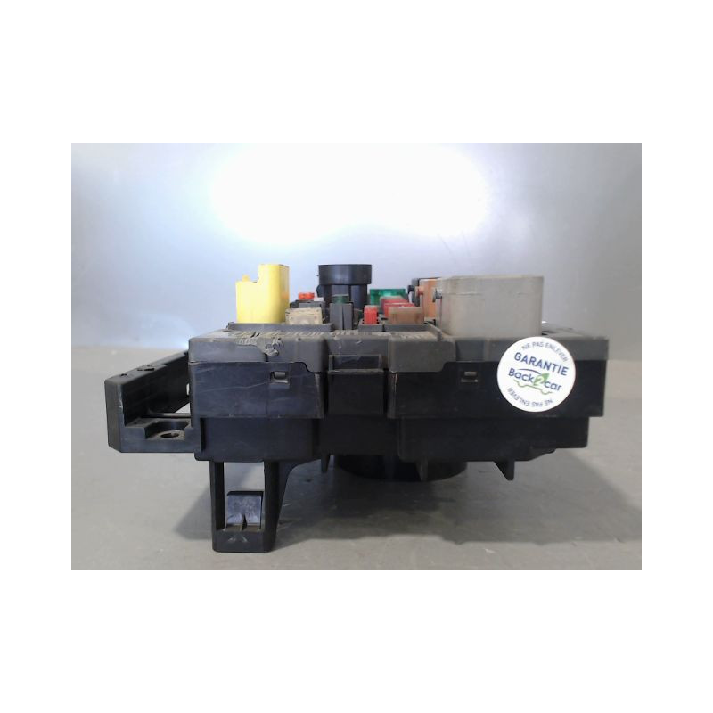 BOITE A FUSIBLES PEUGEOT 308 Phase 1 2007-2011