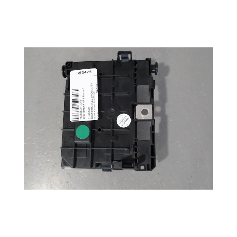 BOITE A FUSIBLES PEUGEOT 3008 BREAK I Phase 1 2009-2013