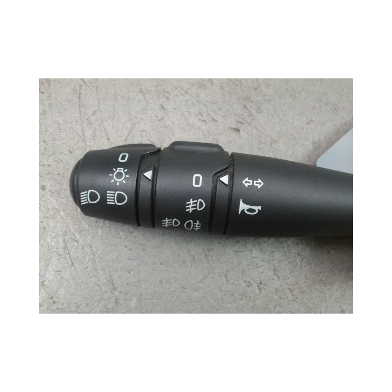 COMMANDE ECLAIRAGE RENAULT TWINGO II Phase 2 2011-2014