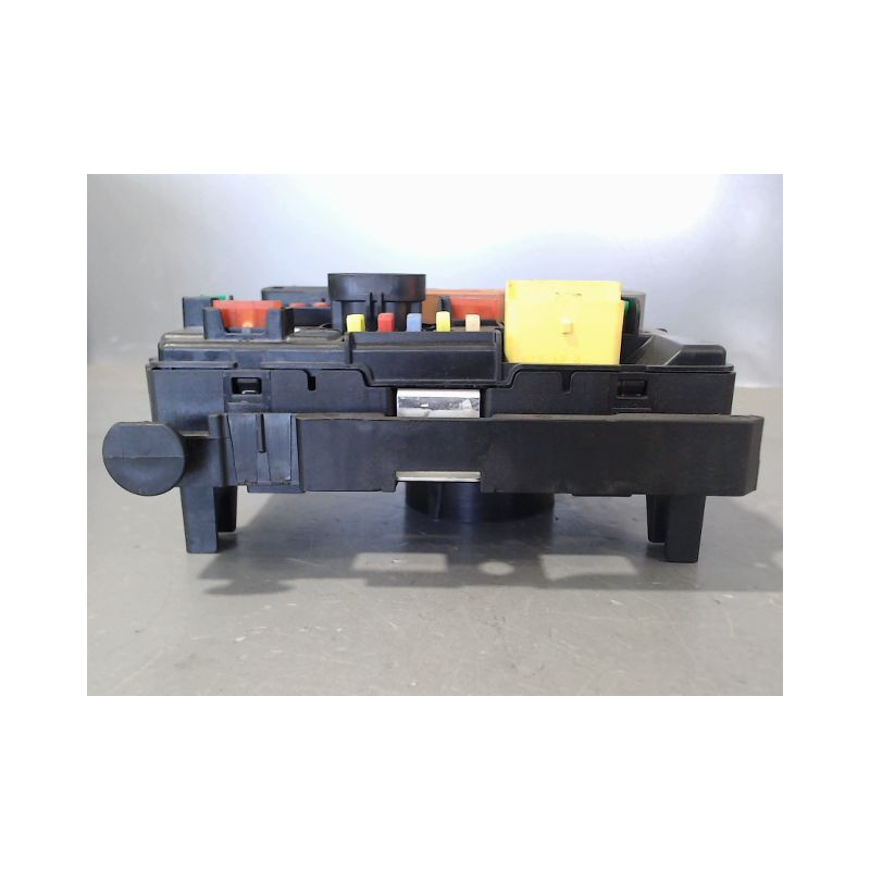 BOITE A FUSIBLES CITROEN C3 II Phase 2 (A51) 2013-2016