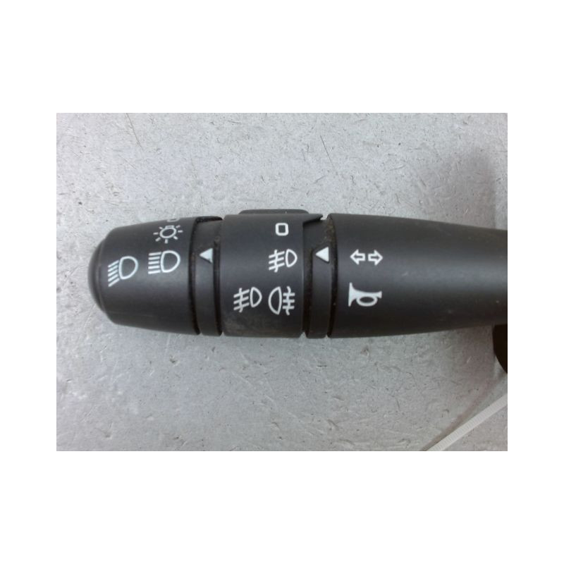 COMMANDE ECLAIRAGE DACIA SANDERO I 2008-2012