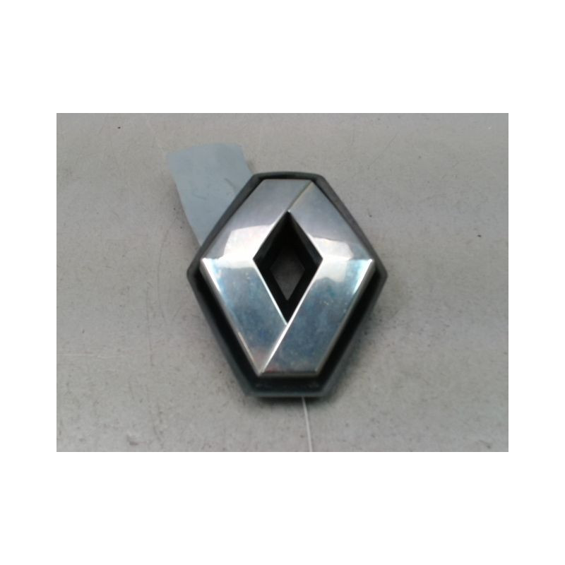SIGLE CALANDRE RENAULT TWINGO II Phase 1 2007-2011