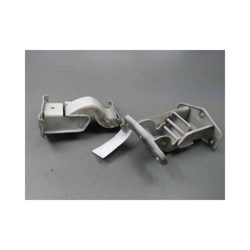 CHARNIERE SUP PORTE BATTANTE ARG RENAULT TRAFIC