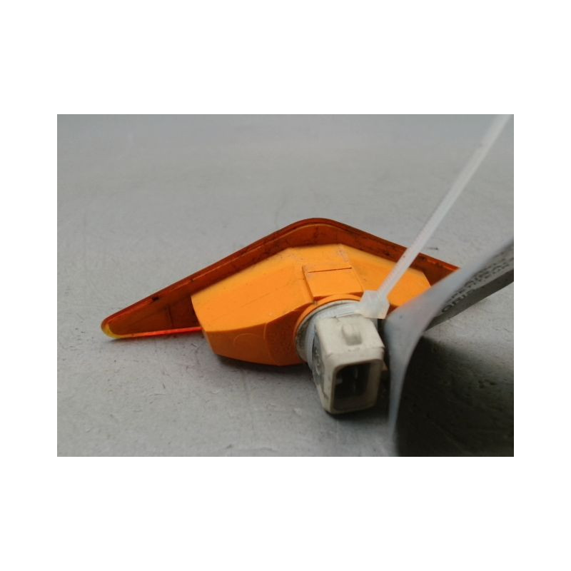REPETITEUR AILE DROIT FORD FOCUS BERL. I 1998-2004