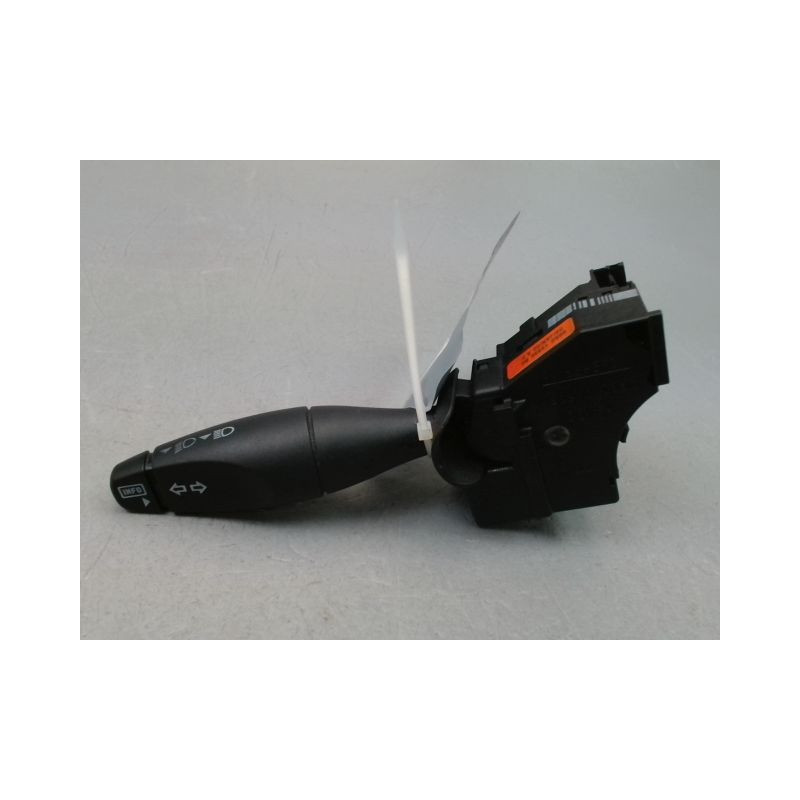 COMMANDE CLIGNOTANT FORD FOCUS BERL. I 1998-2004