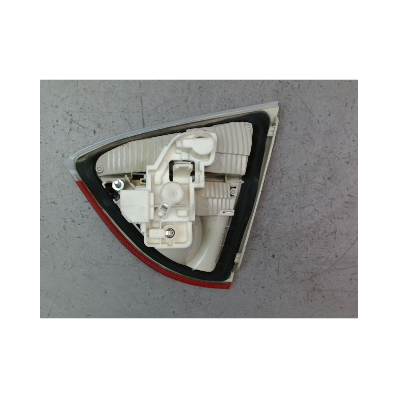 FEU ARRIERE INTERIEUR GAUCHE B.M.W. SERIE 3