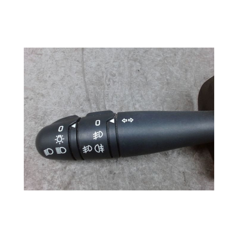 COMMANDE CLIGNOTANT RENAULT CLIO II PH.2 01-06