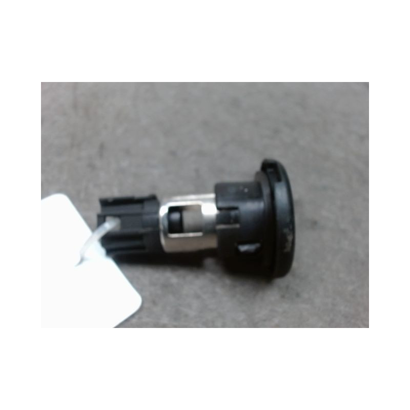 ALLUME CIGARE OPEL CORSA