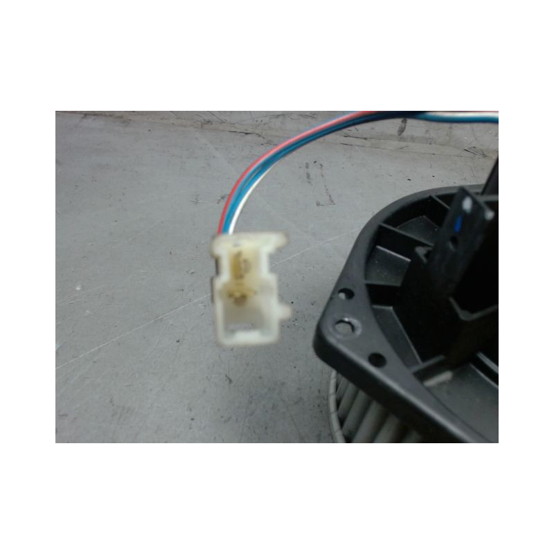 MOTEUR VENTILATEUR CHAUFFAGE NISSAN PRIMERA