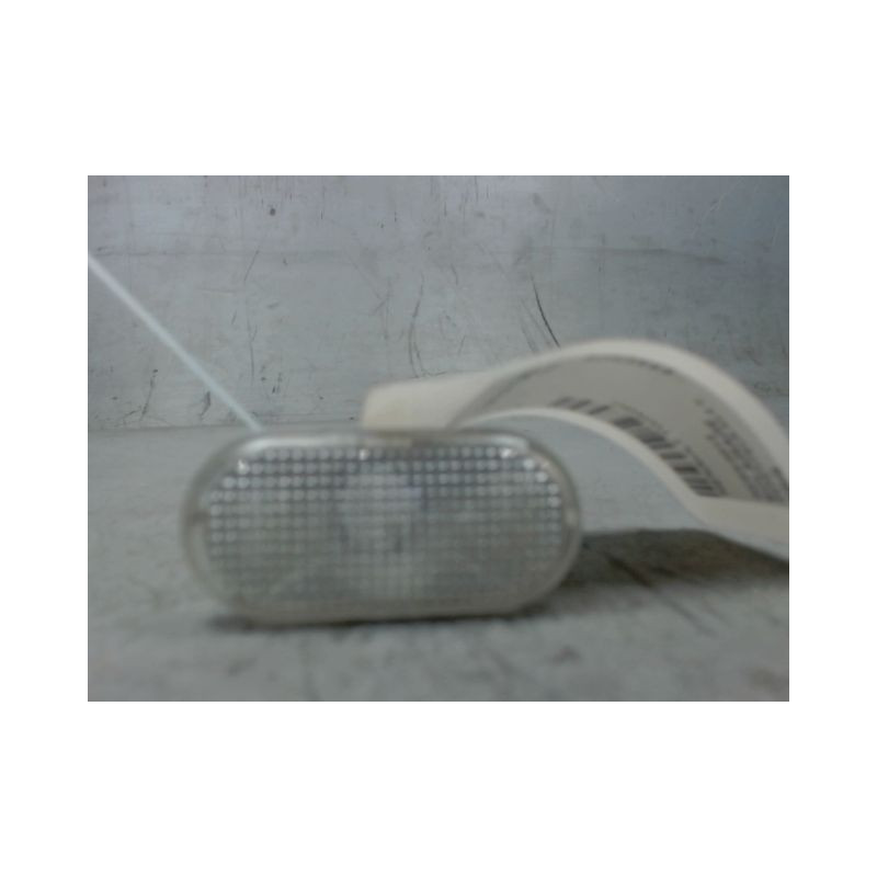 REPETITEUR AILE GAUCHE RENAULT TWINGO