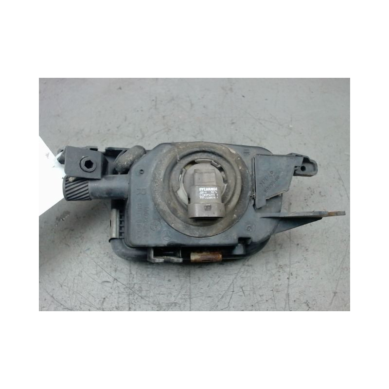PHARE ANTIBROUILLARD AVANT DROIT MERCEDES CLASSE C 2004-