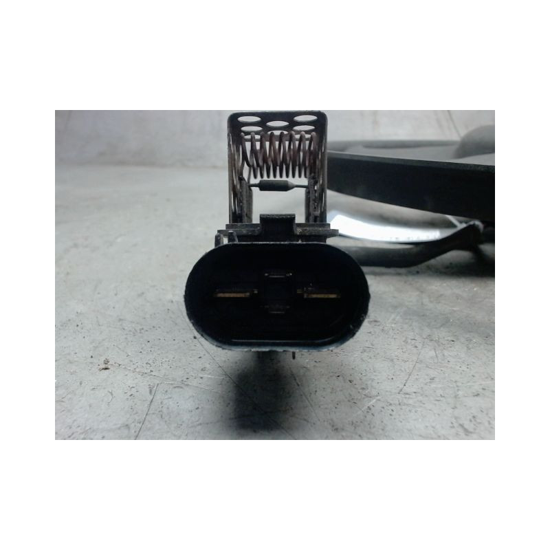 MOTEUR VENTILATEUR RADIATEUR OPEL CORSA 2000-8.2003