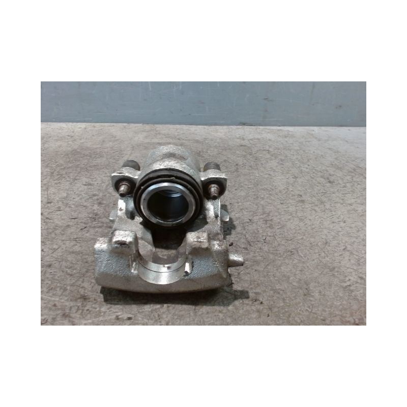 ETRIER DE FREIN AVANT GAUCHE VOLKSWAGEN GOLF IV 98-2004