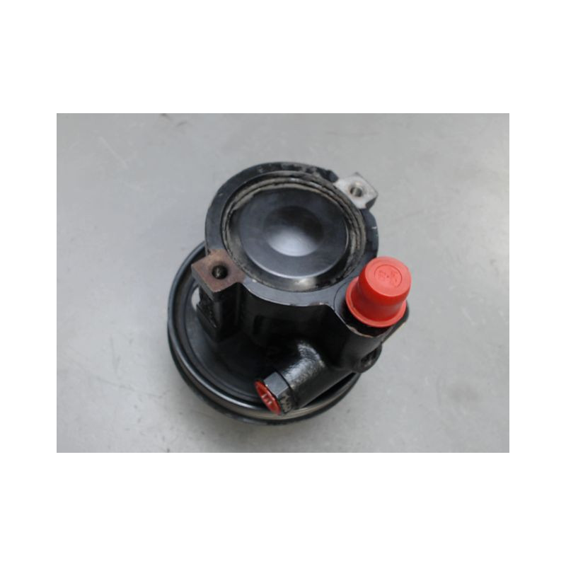POMPE DIRECTION ASSISTEE RENAULT MEGANE