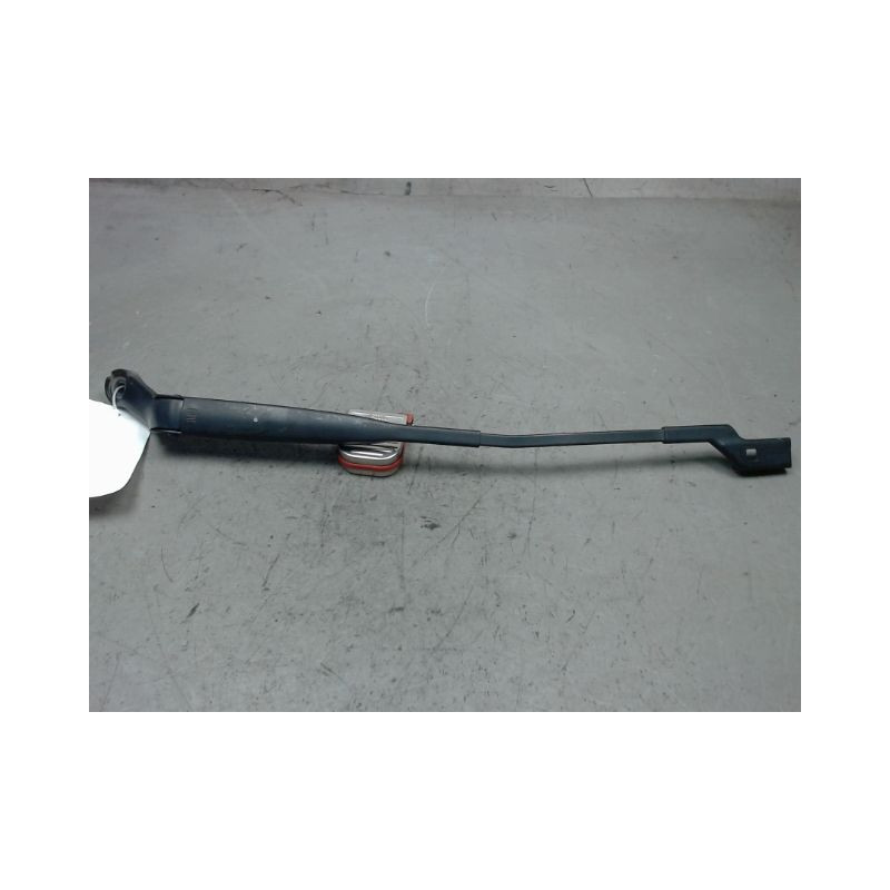 BRAS ESSUIE-GLACE AVANT GAUCHE FIAT 500 2007-