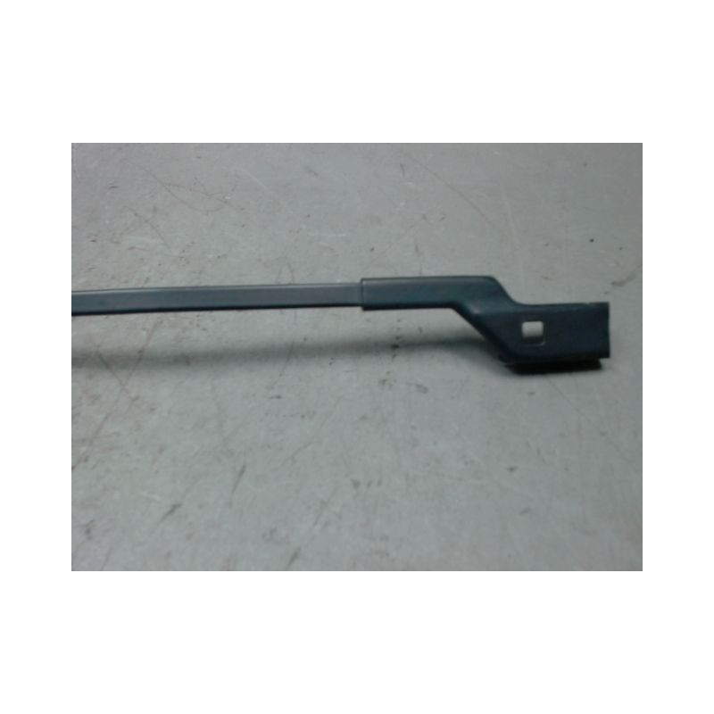 BRAS ESSUIE-GLACE AVANT GAUCHE FIAT 500 2007-