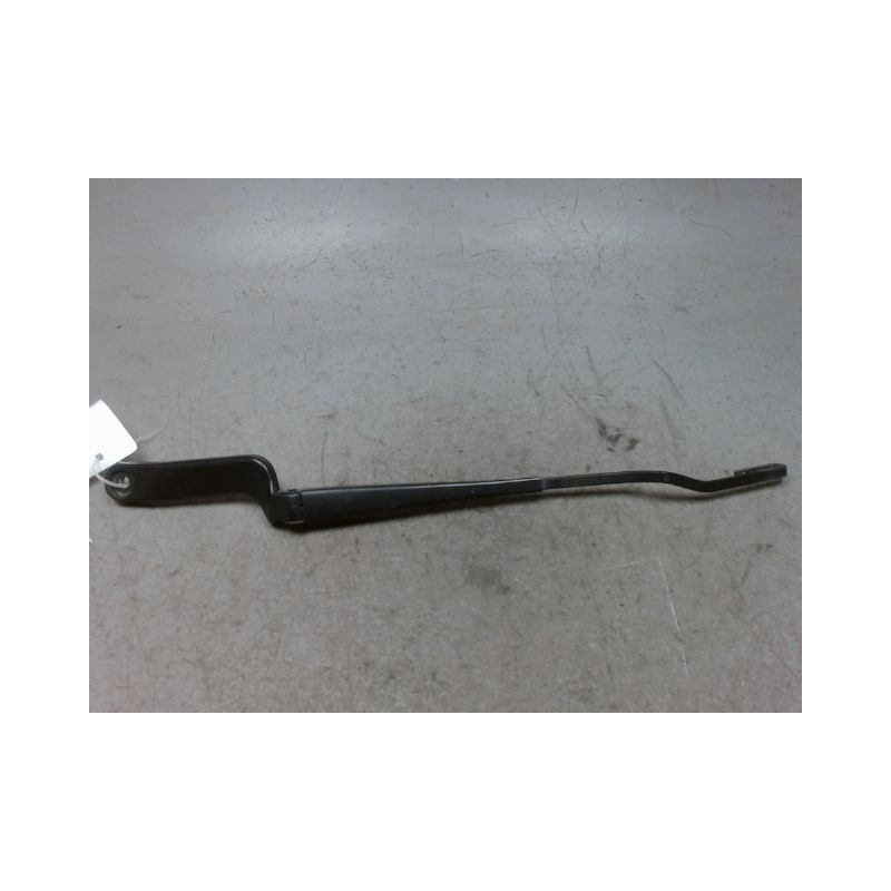 BRAS ESSUIE-GLACE AVANT GAUCHE VOLKSWAGEN POLO 99-2001