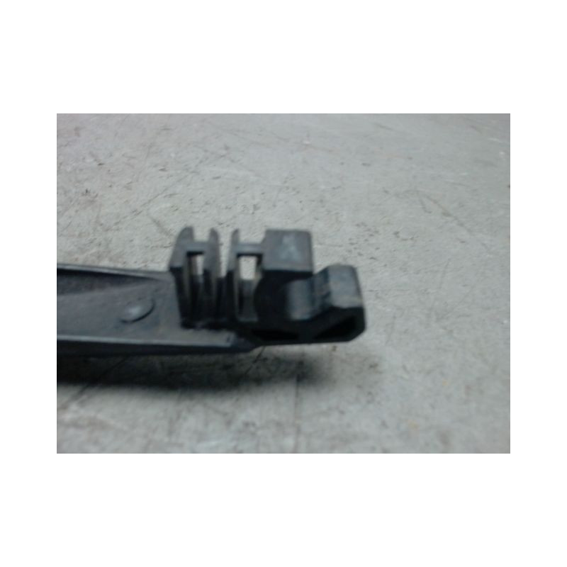 BRAS ESSUIE-GLACE ARRIERE TOYOTA YARIS