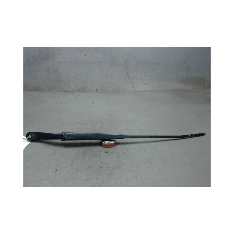 BRAS ESSUIE-GLACE AVANT GAUCHE RENAULT CLIO III 2009-
