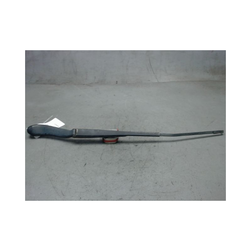 BRAS ESSUIE-GLACE AVANT GAUCHE RENAULT LAGUNA 98-2000