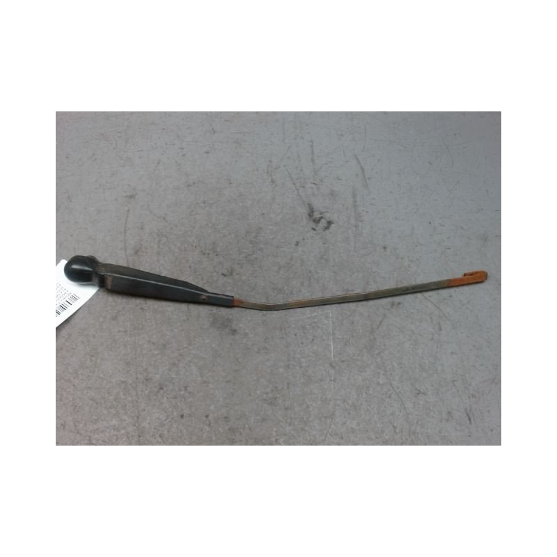 BRAS ESSUIE-GLACE AVANT DROIT RENAULT KANGOO EXPRESS 97-2003