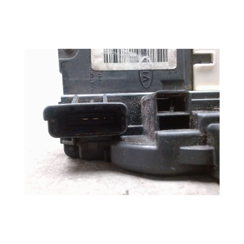 SYSTEME CONDAMNATION AVANT DROIT HYUNDAI I 30 2007-