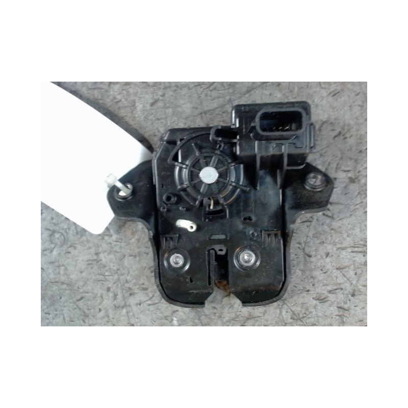 SERRURE HAYON  DACIA SANDERO 2008-