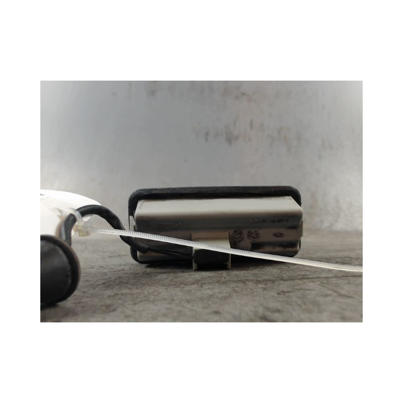 ACTIONNEUR COFFRE ARRIERE FORD FOCUS 05-07